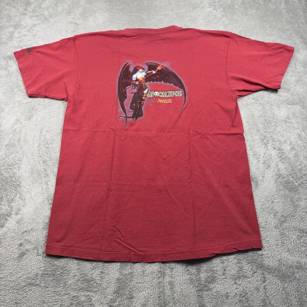 Vintage Magic The Gathering Apocalypse T-Shirt Mens XL Red MTG‎ Staff Promo 2001